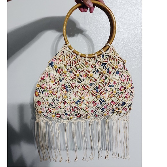 Vintage Inspired Boho Macrame Bag - Picture 2 of 3